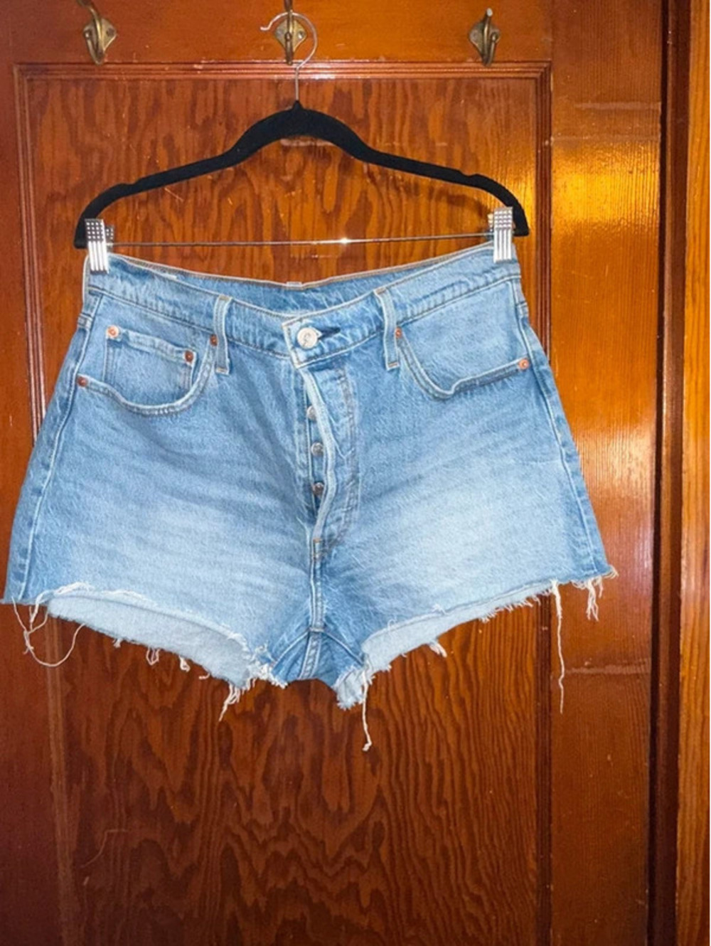 Levi’s 501 Premium Denim Shorts W33 Oversized Fit Light Wash Button Fly Raw Hem